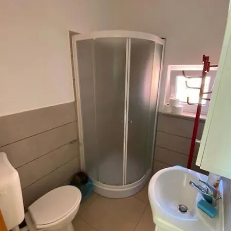 A2 Apartment *
